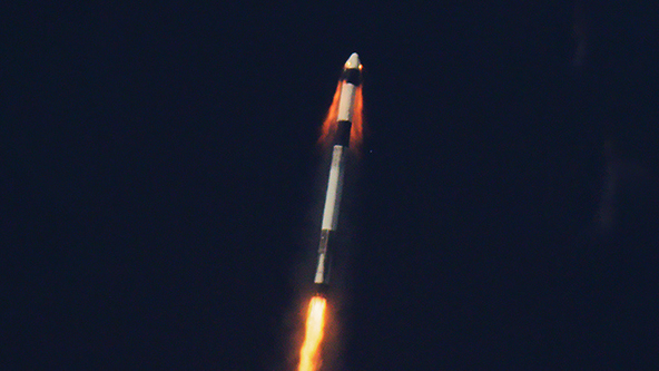 Vellykket test av Crew Dragons unnslipningssystem*